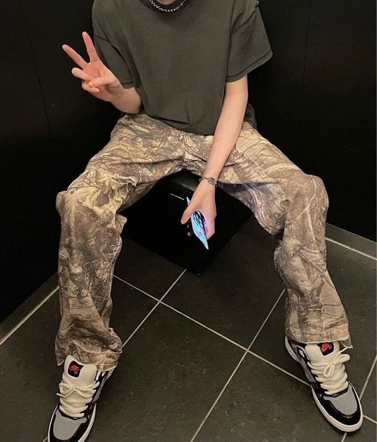 Carpenter Camo Printed Pants - Image 4